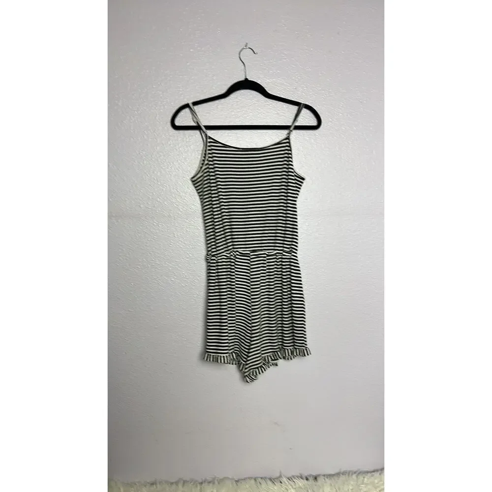Black and White Summer Romper Juniors Size Large